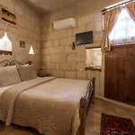 Maccan Cave Otel 3*