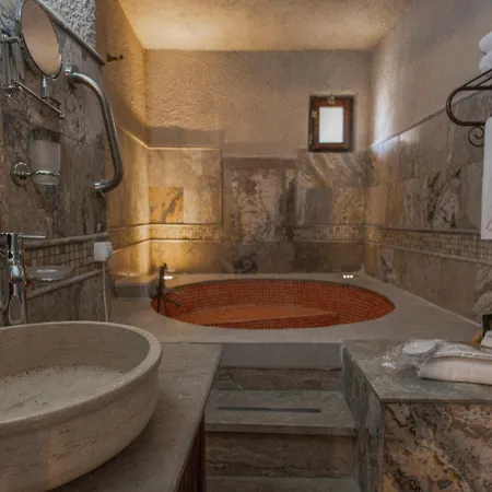 Hotel Maccan Cave Hotel 2*