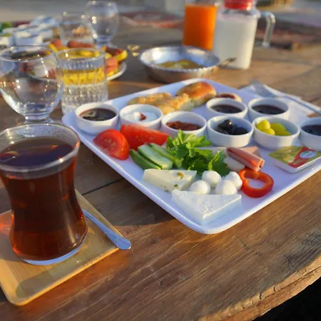 Maccan Cave Hotel