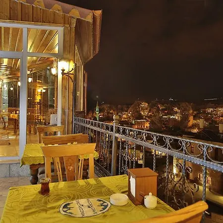Maccan Cave Hotel 2*