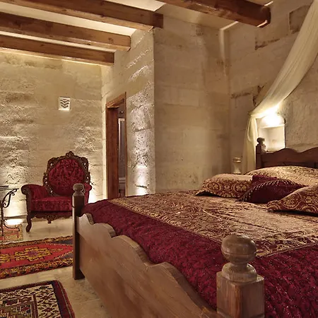 Maccan Cave Hotel