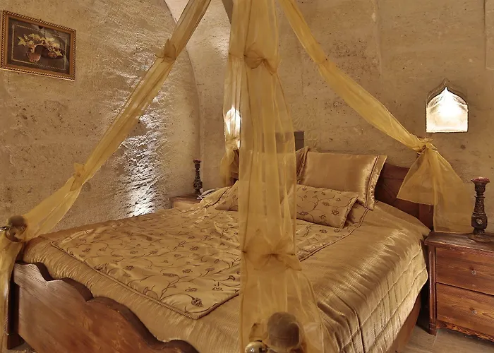 매캔 케이브 호텔 3*