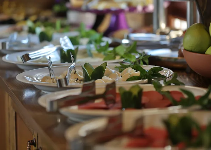 호텔 매캔 케이브